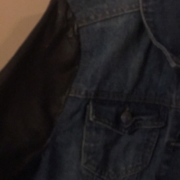 Jean jacket - Picture 2 of 4